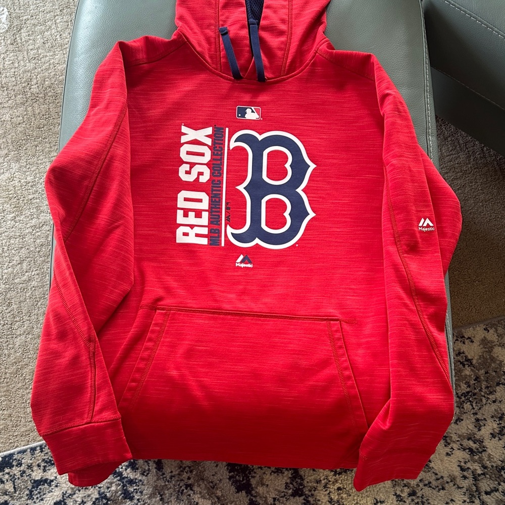 Boston Red Sox Majestic Pullover Hoodie MLB Authentic Collection, Size M
